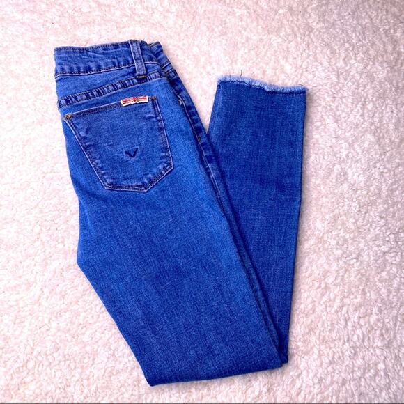 Hudson Raw Edge Straight Leg Jean 12 - Picture 1 of 11